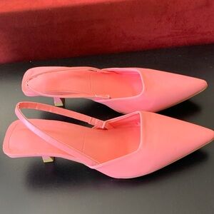 Women's New Peachy Pink Slingback Pointed-Toe Kitten Heels